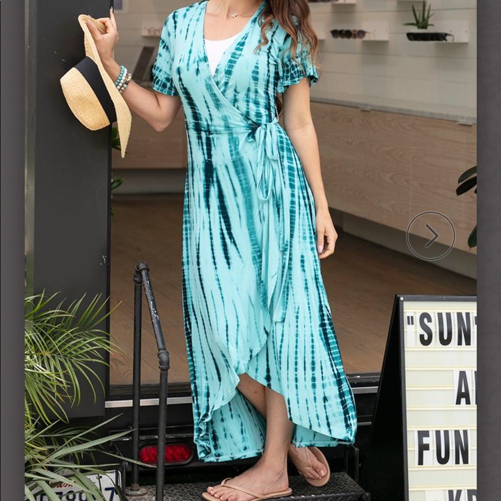 Brand new G&L tie-dye wrap maxi